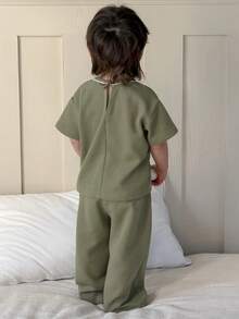 Dazy Kids 2pcs Toddler Boys' V-Neck Casual Long Sleeve T-Shirt And Pants Homewear Set - Green - View 2