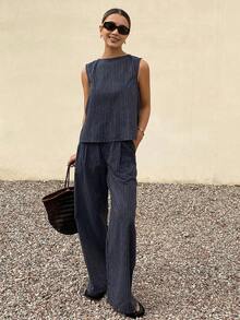 Livesso Bộ 2 món gồm áo hở lưng kẻ sọc và quần dài thường ngày dành cho nữ. - Màu xanh hải quân - Xem 3