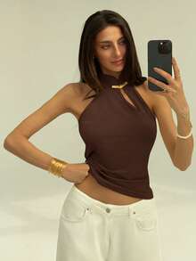 Aloruh Elegant Retro Metal Accessory Versatile Solid Color Camisole - Coffee Brown - View 4