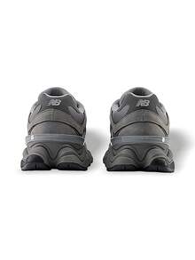 New Balance 男女通用运动鞋，缓震透气，轻便舒适，弹性好，适合运动、户外跑步、日常穿着，灰色，U9060ZGB - 灰色 - 查看 5