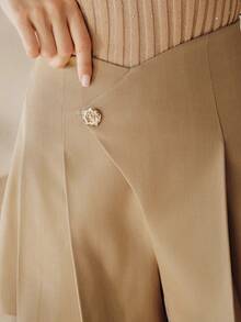 Anewsta Women's Casual Asymmetrical Hem Shorts, New Autumn/Winter Design - Khaki - View 3