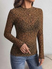 SHEIN PETITE CURVE 大尺碼女款性感豹紋透視長袖修身上衣，春夏款 - 棕色 - 查看 3