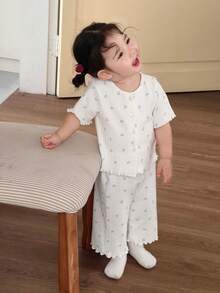 DAZY 2pcs Baby Girls Casual All-Over Print Long Sleeve Top And Pants Homewear Set - White - View 1