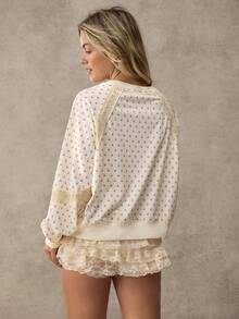 WESTFADE Boho Floral Print Crochet Lace Trim Crew Neck Long Balloon Sleeve Oversized Sweatshirt - Multicolor - View 2