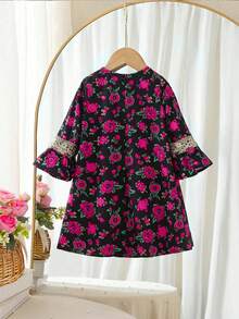 SHEIN 女婴优雅可爱黑色花卉图案金色滚边长袖连衣裙 - 黑色 - 查看 3