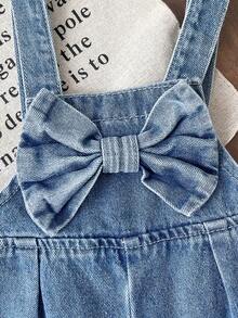 LMoss Kids 女婴蓝色牛仔背带裤，配有3D蝴蝶结领和裤子 - 中等水洗藍 - 查看 6