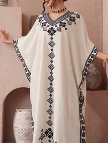 Al Najma Positioning Print Black & White V-Neck Batwing Sleeve Loose Arabic Robe - Black and White - View 2