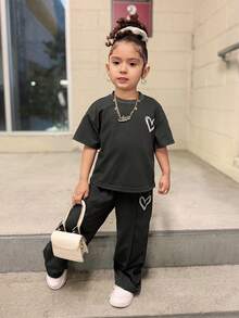 少女休闲街头风宽松圆领爱心印花短袖卫衣和褶皱阔腿裤套装，针织运动裤套装，深灰色 - 深灰色 - 查看 4