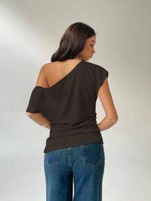 Aloruh 女士纯色斜肩褶皱设计时尚衬衫 - 咖啡棕 - 查看 2