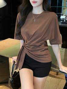 DAZY Áo thun nữ tay ngắn cổ tròn màu trơn, kiểu dáng thường ngày, thích hợp cho mùa xuân hè. - Cà phê nâu - Xem 1