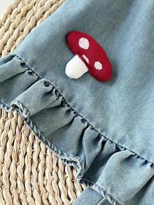 SHEIN 2件套女婴休闲可爱蘑菇3D装饰荷叶边牛仔吊带背心和短裤套装，适合春夏外出、度假、旅行、海滩、派对和日常穿着 - 淺色水洗藍 - 查看 9