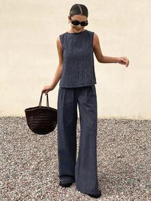 Livesso Bộ 2 món gồm áo hở lưng kẻ sọc và quần dài thường ngày dành cho nữ. - Màu xanh hải quân - Xem 1