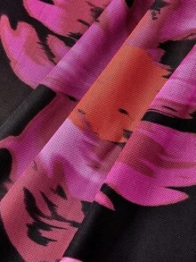 SHEIN MOD 大码复古黑色底红色花卉优雅网纱不对称肩部修身美人鱼连衣裙，优雅花卉度假连衣裙 - 彩色 - 查看 3