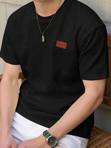 SHEIN 青少年男童休闲舒适时尚百搭短袖圆领T恤，采用柔软质感面料，适合春秋夏季节穿着，是日常穿着、户外活动、上学、街头风、派对和休闲活动的理想之选。 - 黑色 - 查看 2