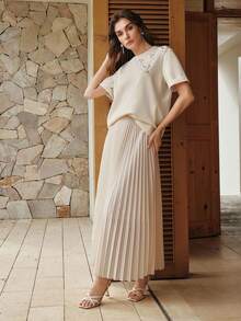 Anewsta Women's Short Sleeve Fashionable Minimalist Round Neck French Embroidery T-Shirt - Apricot - View 5