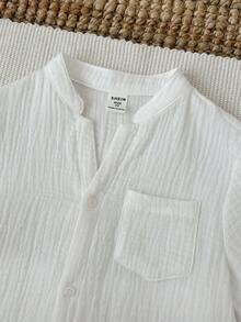 SHEIN 两件套男童休闲简约白色褶皱面料短袖衬衫和松紧腰短裤套装，适合生日派对、锐舞派对、晚宴、演出、婚礼、洗礼等场合。 - 彩色 - 查看 6