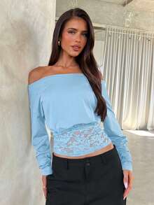 Aloruh Áo thun trễ vai phối ren màu trơn thanh lịch - Màu xanh nhạt - Xem 2