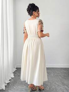 Elenzga Vestido de manga abullonada con cuello cuadrado, cintura ceñida y bordado floral elegante y romántico en malla para mujer de talla grande, para primavera/verano - Blanco - Ver 2