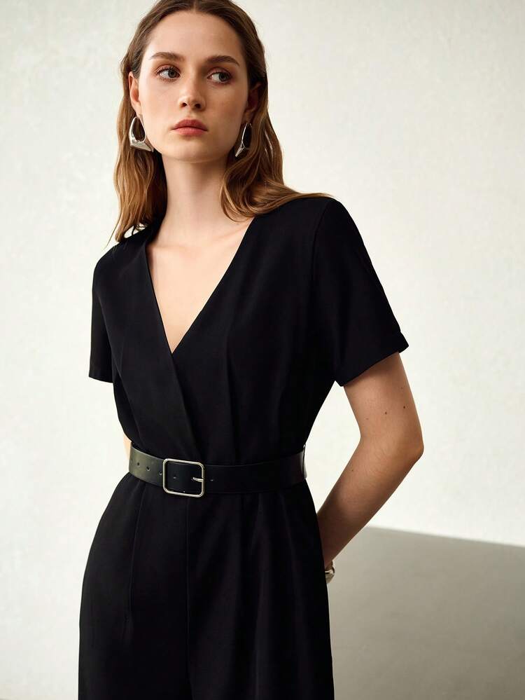 BLACK MINIMALIST CINCHED WAIST JUMPSUIT