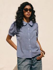 Poéselle Áo sơ mi nữ cotton kẻ caro cổ Peter Pan, áo sơ mi mùa hè tay phồng cài nút màu xanh cổ điển, áo cổ Peter Pan, áo tay phồng, áo sơ mi kẻ caro xanh, thời trang Cottagecore, áo mùa hè cổ điển, phong cách retro dã ngoại, áo sơ mi nữ tính, áo sơ mi ngắn tay kẻ caro cổ Peter Pan cài nút phía trước, áo mùa hè xuân dành cho nữ, áo kẻ caro, áo mùa hè cho nữ - Xanh đậm - Xem 4