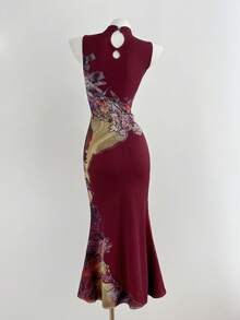Elamini 女士印花修身鱼尾优雅无袖旗袍连衣裙 - 酒紅色 - 查看 2