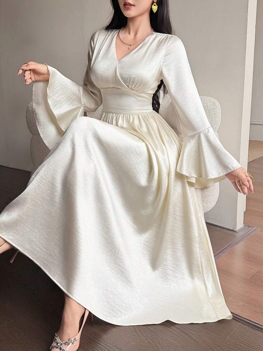 DAZY Rochie lungă elegantă pentru femei, cu decolteu în V și mâneci evazate, în culoarea unui singur material, rochie de nuntă pentru invitați de toamnă/iarnă - Bej - Vizualizare 1