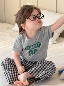 DAZY 男童休闲英文字母印花短袖T恤和格子宽松睡裤套装 - 灰色 - 查看 1