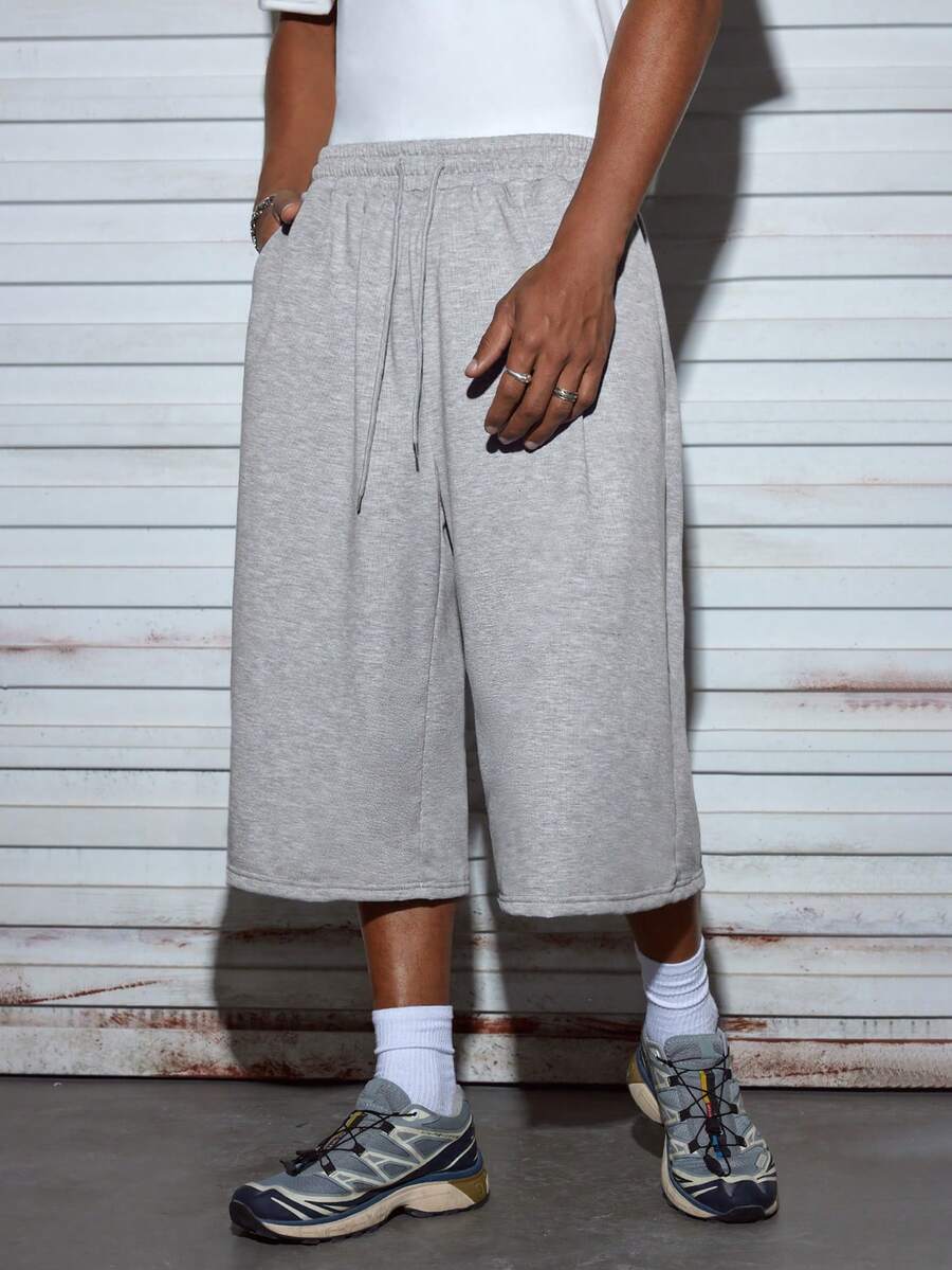 Modcrash 男士休闲中长短裤，夏季街头风，春夏复古美式风，男女皆宜的夏季上衣，适合日常穿着，宽松版型，夏季度假装扮，复古美式，男女皆宜，宽松版型夏季装扮——适合日常穿着和夏季度假装扮。 - 淺灰色 - 查看 1