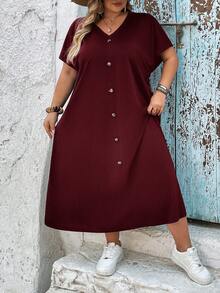 SHEIN CURVE+ 大码女装春夏时尚休闲宽松舒适日常短袖黑色V领口袋长裙，适合夏季穿着，也适合教堂穿着，展现复古富贵气质，适合教师穿着，适合机场穿着，适合曲线身材，也适合度假海滩穿着/沙滩裙/海滩度假装/海滩必备单品/毕业典礼/下午茶派对穿着 - 酒紅色 - 查看 7