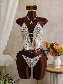 Swim Mod Bộ đồ đi biển 2 món dành cho nữ, thời trang và dễ thương, thích hợp cho khu nghỉ dưỡng, bãi biển, tiệc tùng, du thuyền. Áo croptop cổ yếm đính hạt cườm và quần bơi buộc dây bên hông, chất liệu vải dệt họa tiết phối màu tương phản. - Nhiều màu - Xem 3