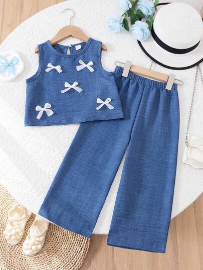 SHEIN Set de 2 piezas de top sin mangas + pantalones de pierna ancha para niñas, color azul dulce, decoración de lazo 3D, conjunto casual cómodo para uso diario, verano