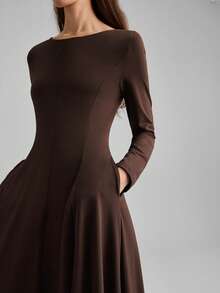 Ontre 2026春夏女士长裙，简约优雅都市时尚，百搭通勤通勤春夏时尚纯色收腰长袖连衣裙，A字廓形，开衩设计，露肩领口，适合派对、情人节等场合，潮流畅销女士长裙 - 咖啡棕 - 查看 7