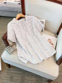 GlowEve CURVE 大码女式休闲波点短袖荷叶边衬衫，优雅百搭修身浪漫度假上衣，春夏款 - 白色 - 查看 6