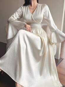 DAZY Rochie lungă elegantă pentru femei, cu decolteu în V și mâneci evazate, în culoarea unui singur material, rochie de nuntă pentru invitați de toamnă/iarnă - Bej - Vizualizare 7