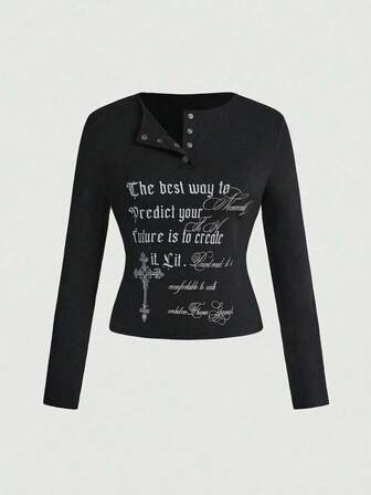 Goth Blusa negra de talla grande para mujer con estampado de texto y cruz, botones metálicos y cuello, Blusa de manga larga de talla grande
