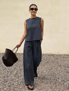 Livesso Bộ 2 món gồm áo hở lưng kẻ sọc và quần dài thường ngày dành cho nữ. - Màu xanh hải quân - Xem 4