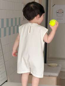 Dazy Kids 婴儿/幼儿男童卡通格子熊贴花无袖舒适连体衣 - 白色 - 查看 2