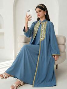 SHEIN Bộ 2 áo Abaya kiểu Ả Rập truyền thống dành cho thiếu nữ, tay dài, dáng xòe, thêu và viền vàng, độ dày vừa phải, thích hợp mặc hàng ngày vào mùa xuân và mùa thu. - Màu xanh bụi bặm - Xem 9