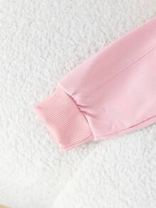 Bộ đồ thể thao thường ngày 2 món cho bé gái, áo dài tay màu trơn in chữ trắng, quần ống rộng có dây rút, kiểu dáng thời trang và đa năng cho mùa xuân/thu, phù hợp cho bé gái nhỏ. - Bụi hồng - Xem 7