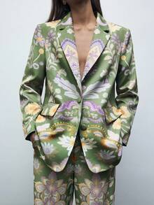 SHEIN X LOS FAVORITOS DE ANA GONZALEZ Maija 女士数码印花绿色单排扣西装外套，休闲度假装，适合圣帕特里克节、复活节、春假、音乐节等场合，秋冬季复古风尚之选。 - 綠色 - 查看 9