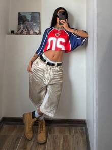 StreetHx 女士宽松V领T恤，印有运动赛事数字、嘻哈舞蹈图案，宽松上衣，适合棒球、足球等运动。 - 紅色 - 查看 3