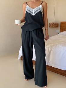 DAZY Conjunto de pijama de top de tirantes y pantalones con parches de encaje de colores contrastantes para mujer - azul real - Ver 3