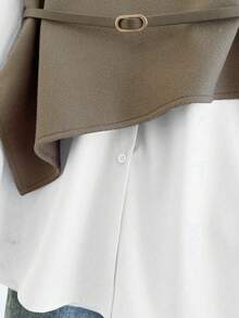 Franclia 2025秋季新品上市：女士二合一夹克衬衫套装，采用巧妙的不对称剪裁、精致的纽扣装饰和可调节腰带，流畅的线条勾勒出纤细的身形，适合办公室通勤、休闲周末和日常外出等各种场合。 - 彩色 - 查看 3