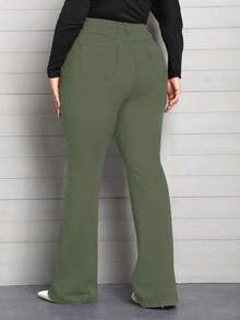 EMERY ROSE Plus Size Women Elastic Waist Jeans, Multiple Button Design Skinny Flare Pants - Army Green - View 2