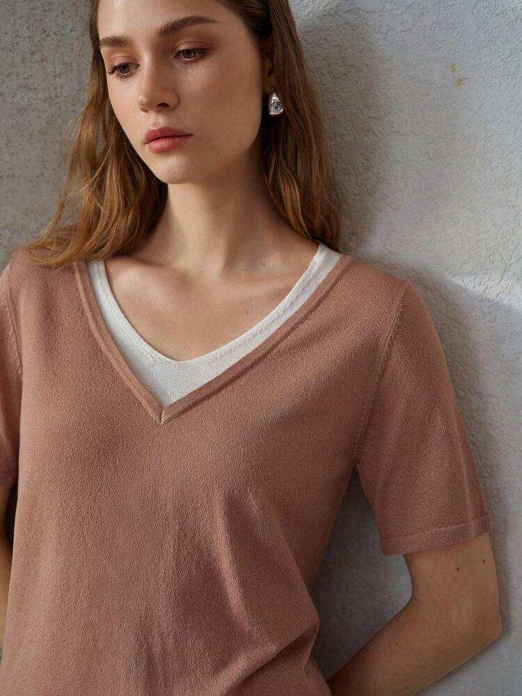 WOMEN'S CONTRAST COLOR V-NECK SHORT SLEEVE KNIT TOP