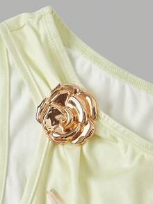 SHEIN MOD Große Größen Gelb Lilie Blumen Muster asymmetrischer Metall Blumen Saum Crop Top, elegantes unausgewogenes Design Bluse, geeignet für Frühling/Sommer Urlaub und Dates - Gelb - Übersicht 3