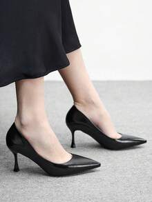 CUCCOO BIZCHIC 女士尖头细跟中跟鞋，优雅休闲舒适，适合办公室通勤、正式场合、派对、婚礼等场合穿着。 - 復古黑色 - 查看 4