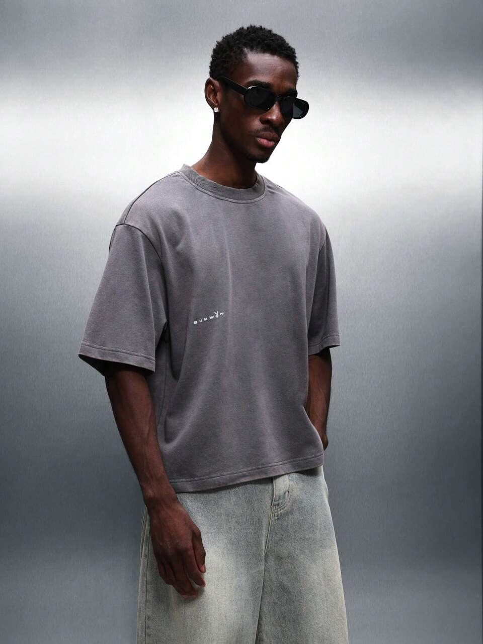 PLAYBOY X SUMWON Camiseta de cuello redondo de manga corta con corte boxy y estampado gráfico grande en la espalda, de algodón lavado, casual de verano para hombre