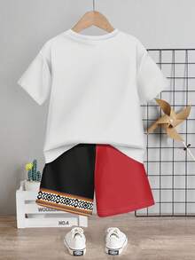 SHEIN Set di magliette casual per bambino, adatto per l'estate, con stampa retrò floreale classica, stampa retrò a cartone animato carino per bambino, stampa retrò a stella, luna e lanterna - Multicolore - Visualizzare 3