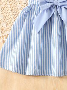 SHEIN Young Girl Blue & White Striped Bow Ruffle Trim Short Sleeve Pink Casual Dress, Fashionable Everyday Wear For Infants, Spring/Summer Resort - Blue - View 6